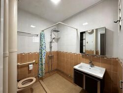 Blk 323 Jurong East Street 31 (Jurong East), HDB Executive #629299421